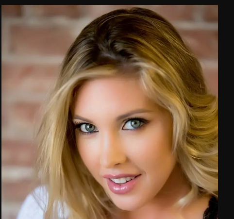 Samantha Saint